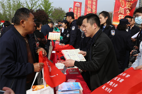 chuangxinyinling10nian 图片4.jpg chuangxinyinling10nian 图片4.jpg